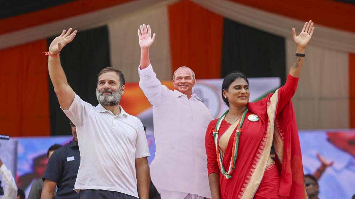 Rahul Gandhi tries to wash off ‘anti-YSR’ scar on Congress