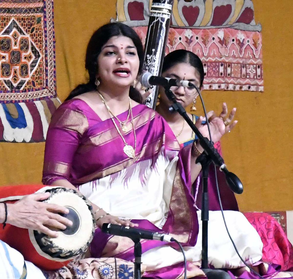 NJ. Nandini’s vocal concert at Kalakshetra Foundation, Thiruvanmiyur.