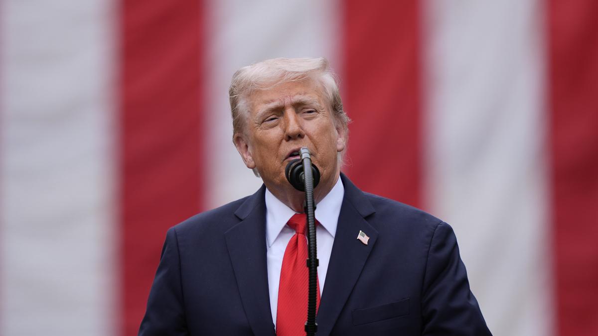https://th-i.thgim.com/public/incoming/wdc5y5/article70039123.ece/alternates/LANDSCAPE_1200/Trump_Sept_11_Anniversary_32749.jpg