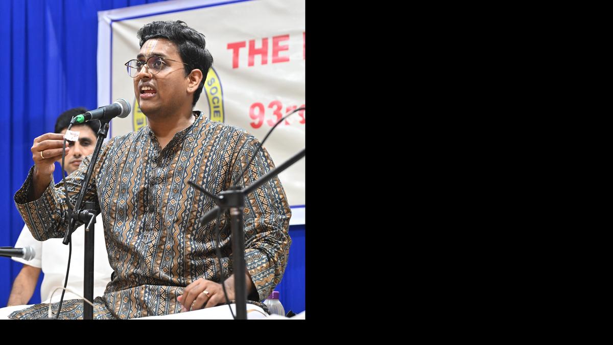Sunil Gargyan captured the Margazhi mood with a pasuram rendition