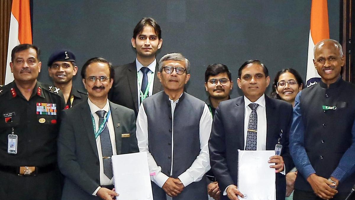 MoD inks ₹1,476 crore deal with BEL for mobile electronic systems