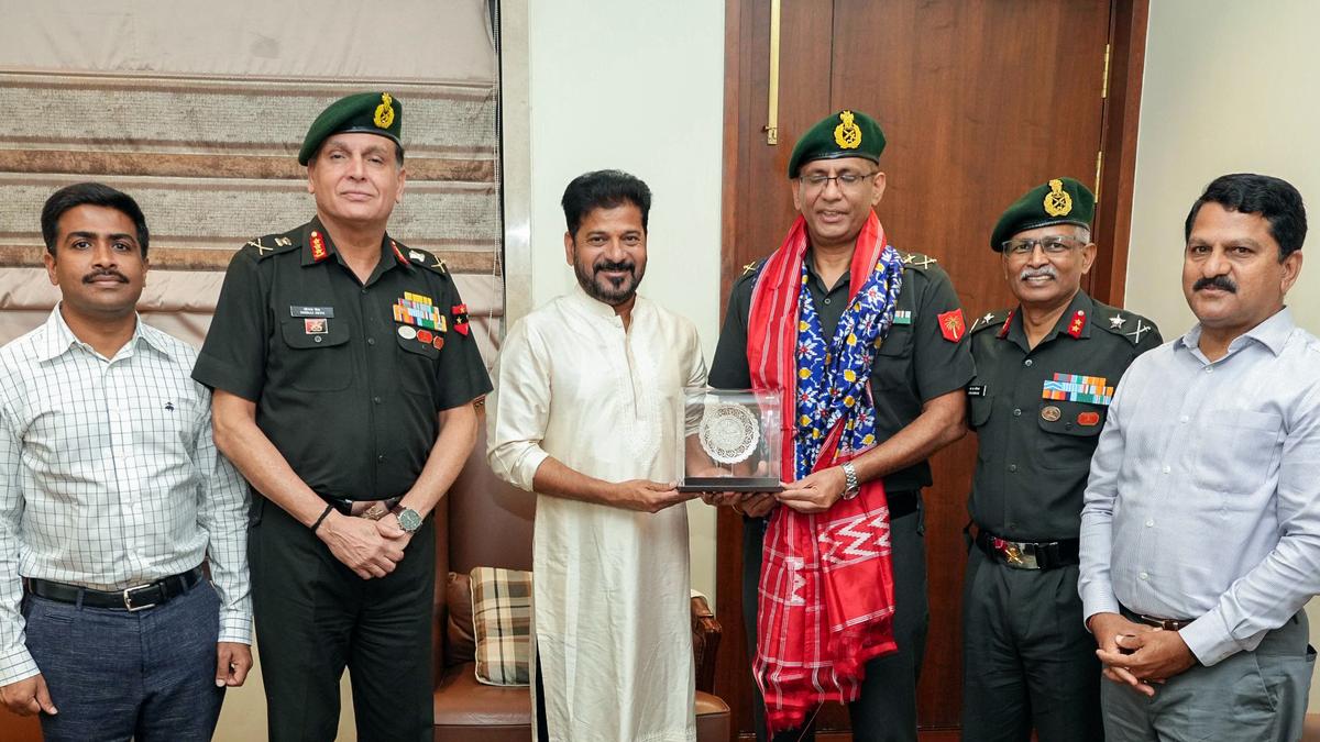 Army Southern Command chief meets CM