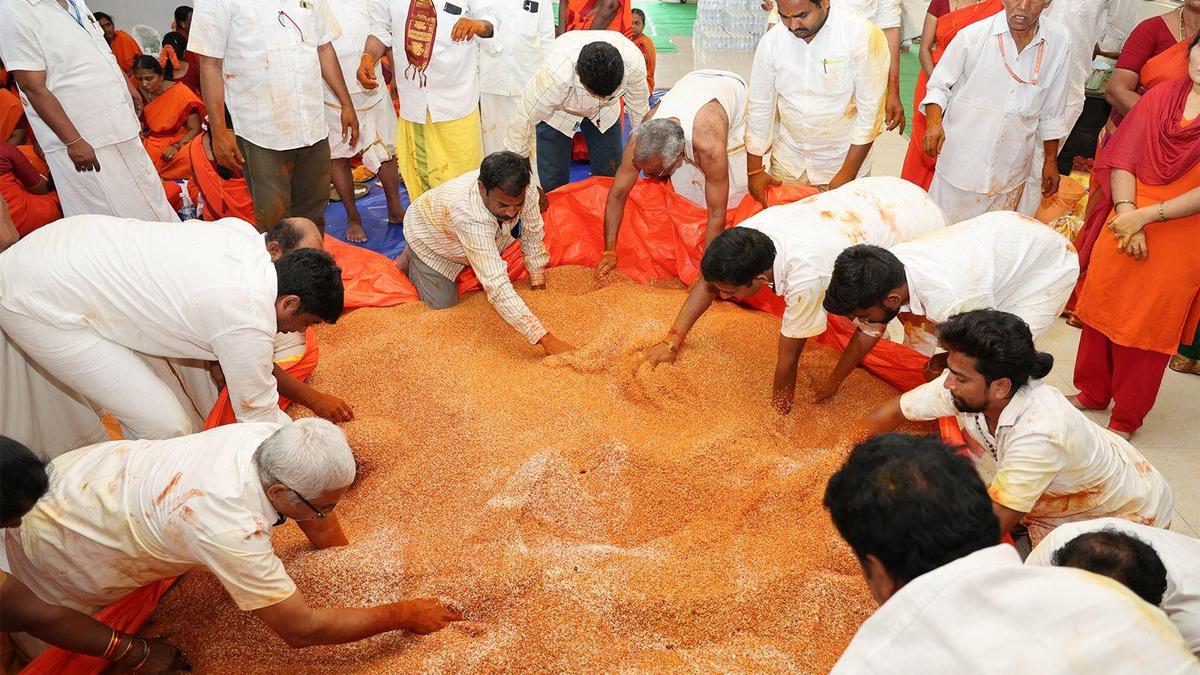 Preparation of Thalambralu begins at Vontimitta