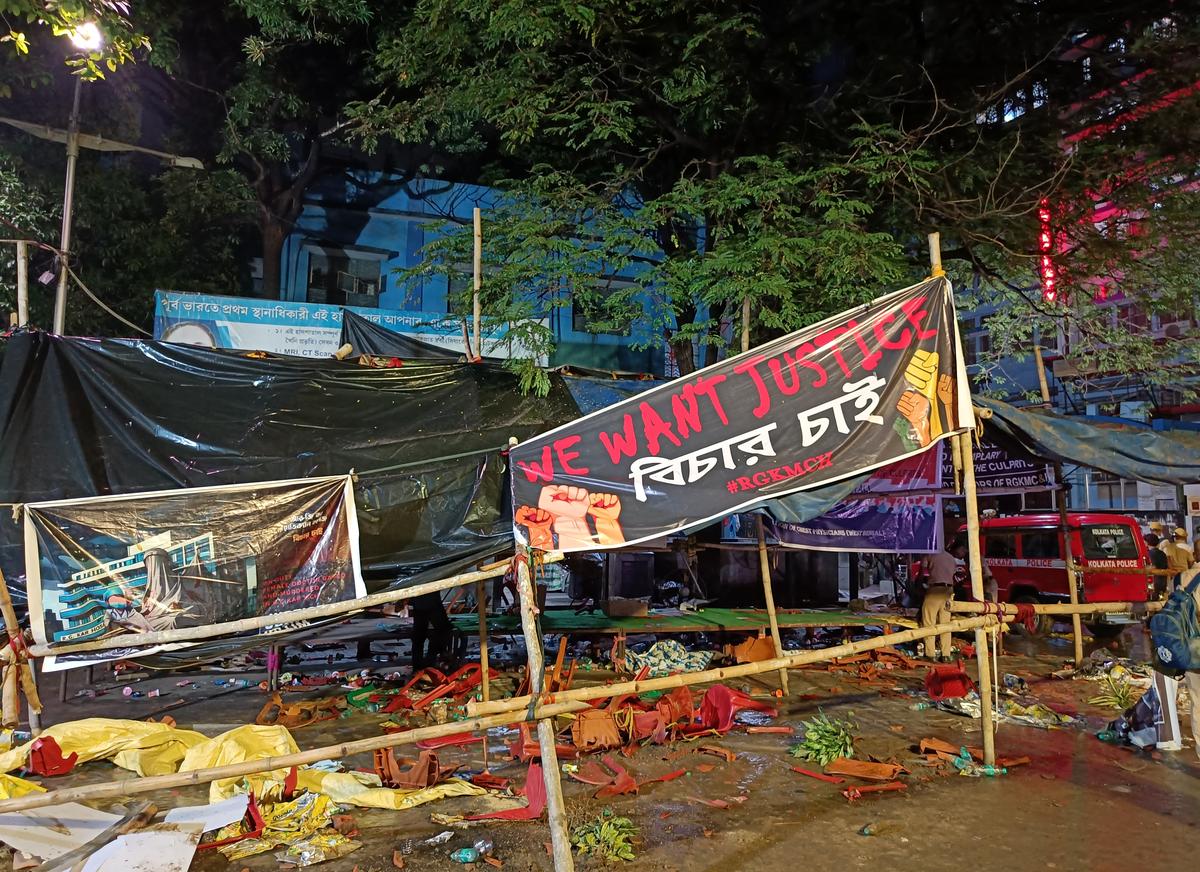 The protest podium at the heart of R.G. Kar Medical College and Hospitalwhere students sat tirelessly for over a week seeking justice for the trainee doctor who was raped and murdered in the seminar hall of the hospital.