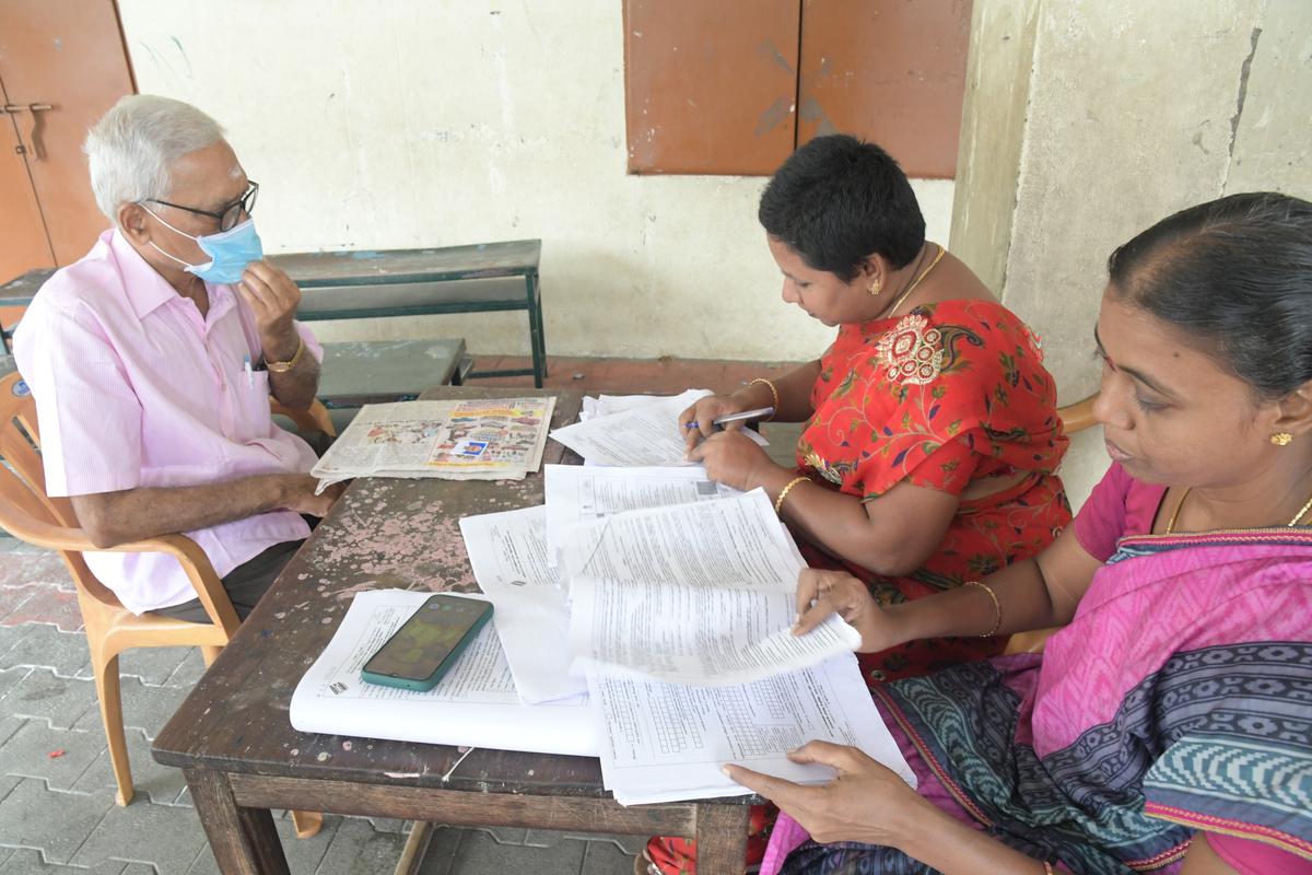 Summary revision of electoral rolls held at 951 polling stations in Erode district