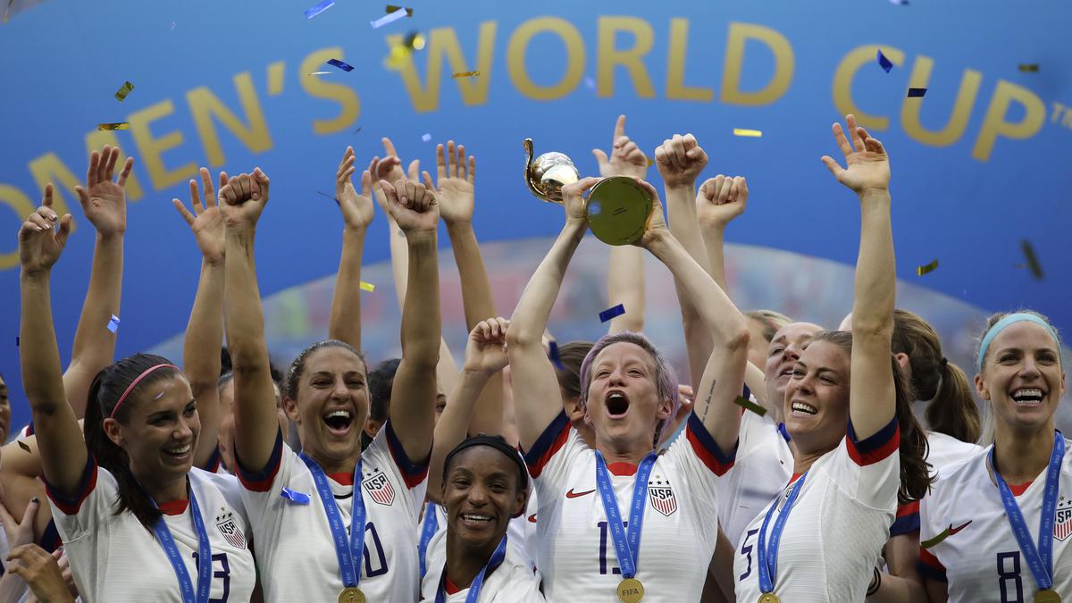 U.S. House passes equal pay bill in latest women's soccer win