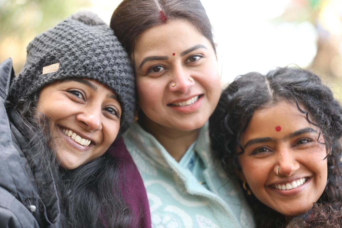 With Anupama Parameswaran and Sangeetha Krish in the film 