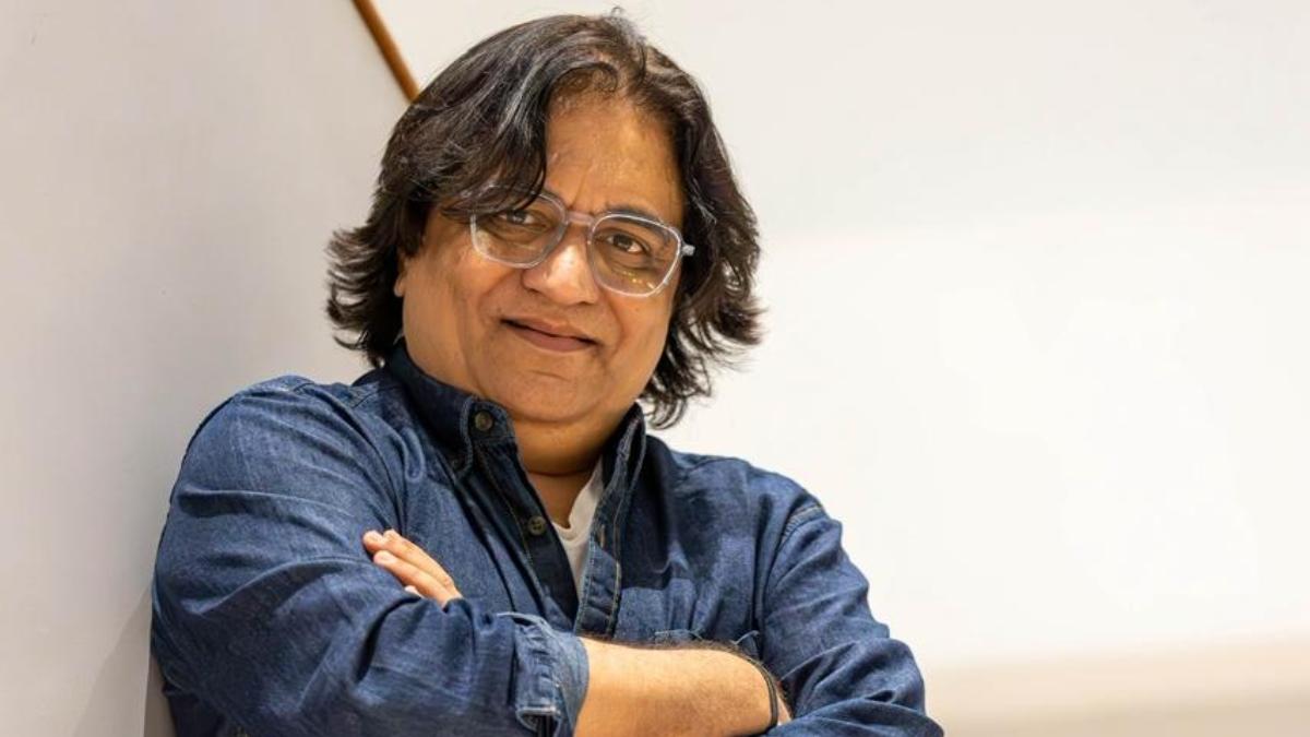 Swanand Kirkire joins Sooraj Barjatya’s next directorial ‘Yeh Prem Mol Liya’