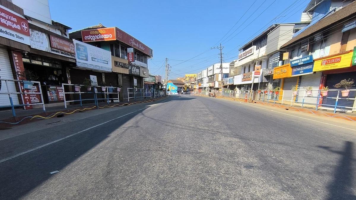 Kerala hartal: Kannur sees sporadic protests, life largely unaffected