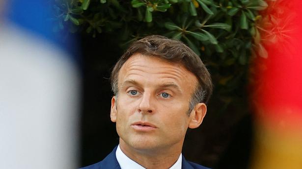 French President to visit Algeria to relaunch ties