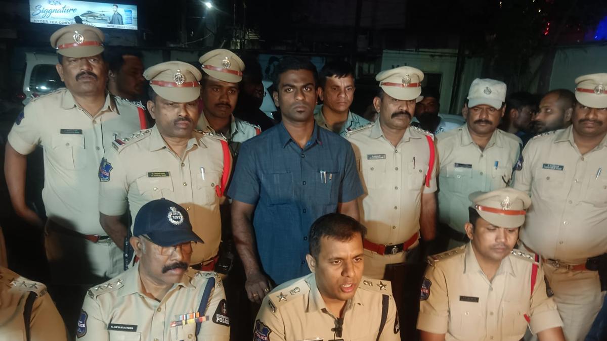 Cordon and search operation in Rein Bazar, 37 vehicles seized