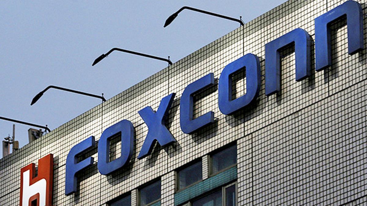 Taiwan presidential frontrunner slams China over Foxconn probe