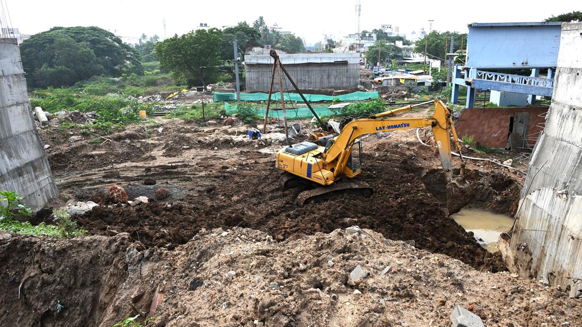 Construction of Fort Station Road RoB drags on