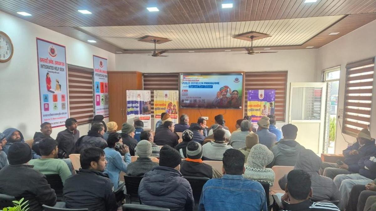 Delhi police brief residents on Republic Day security