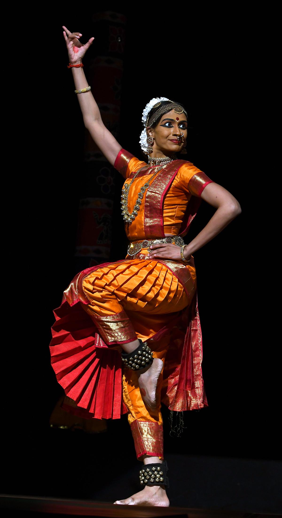  Medha Hari’s dance perfomance on thiruvannamalai Deepam, for Natyarangam 2022.