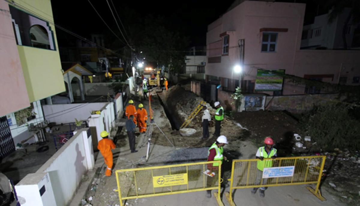 Underground sewerage works taken up during nights too in Tiruchi city