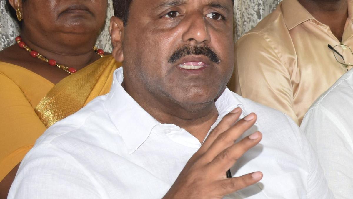 Khader, Rao congratulate students, teachers for Dakshina Kannada’s top rank in SSLC examination