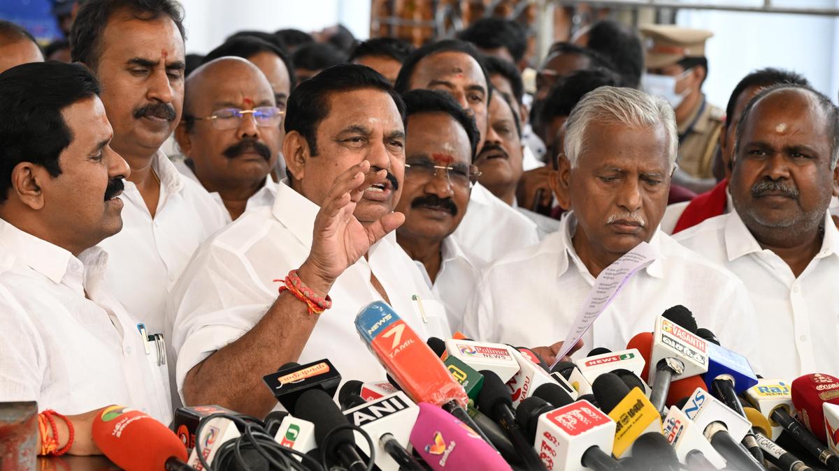 DMK regime has let down government employees, alleges Palaniswami