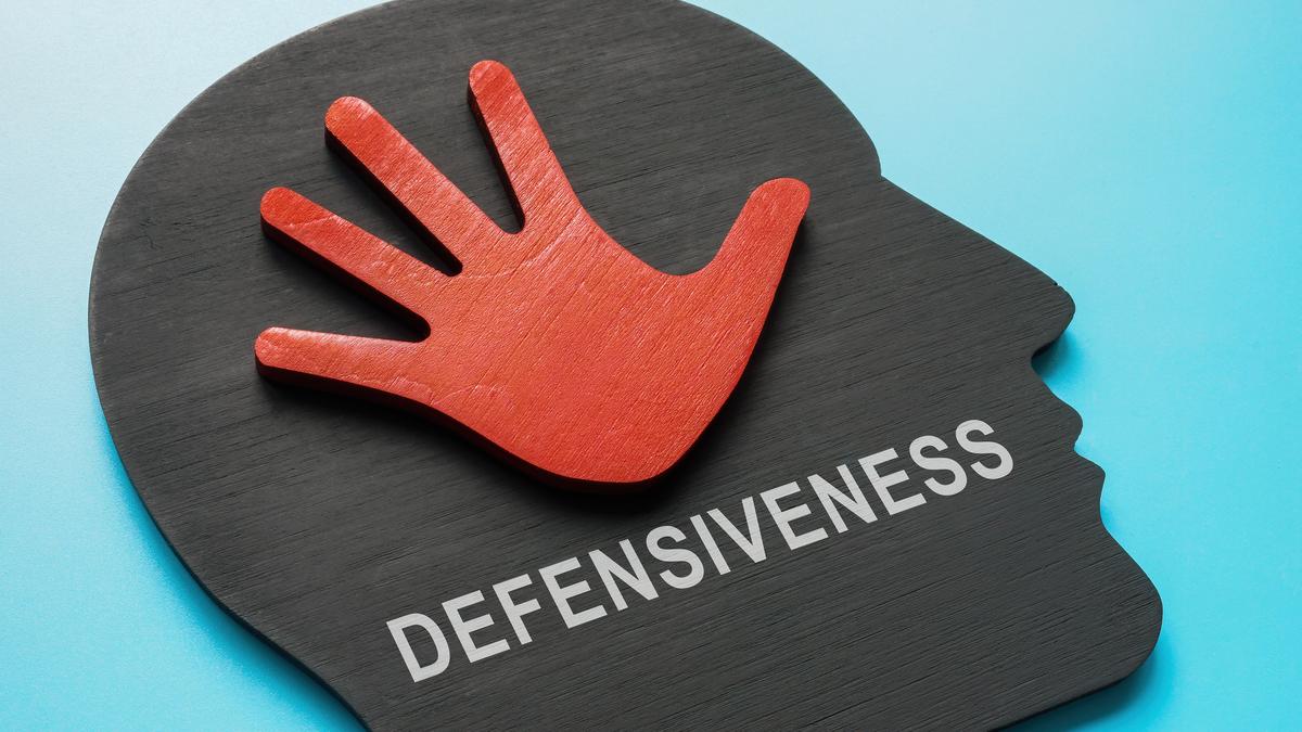 How to deal with defensiveness How to deal with defensiveness