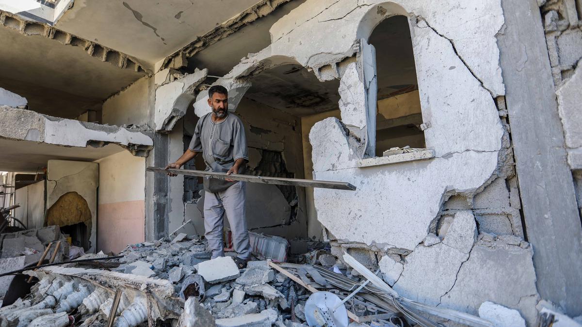 Mediators look to extend truce in Gaza on its final day, with one more hostage swap planned