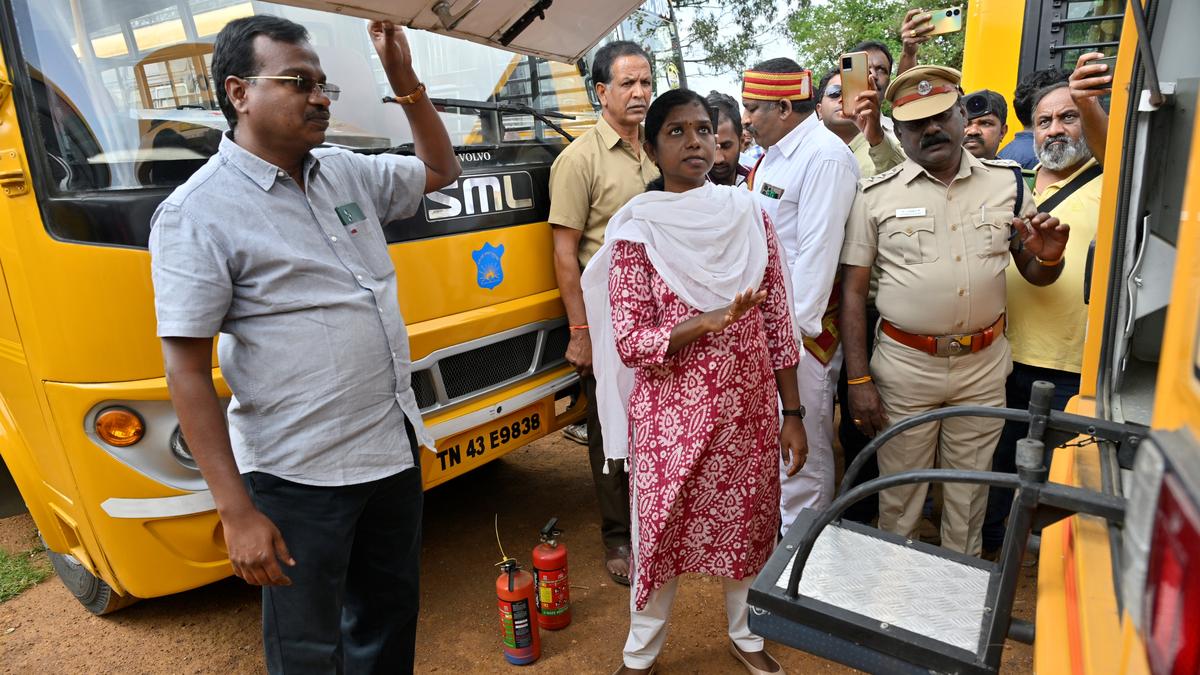 Collector inspects school buses in the Nilgiris