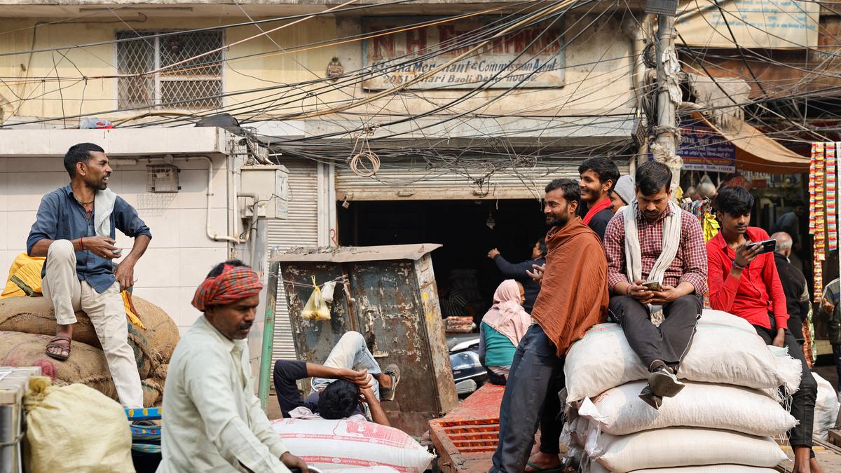 Slight dip in unemployment rate in urban areas, says survey