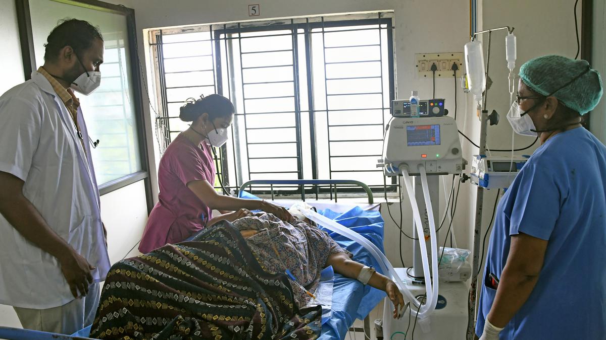 Les hôpitaux ne peuvent pas admettre de patients gravement malades en soins intensifs si eux-mêmes ou leurs proches refusent : Govt.  des lignes directrices