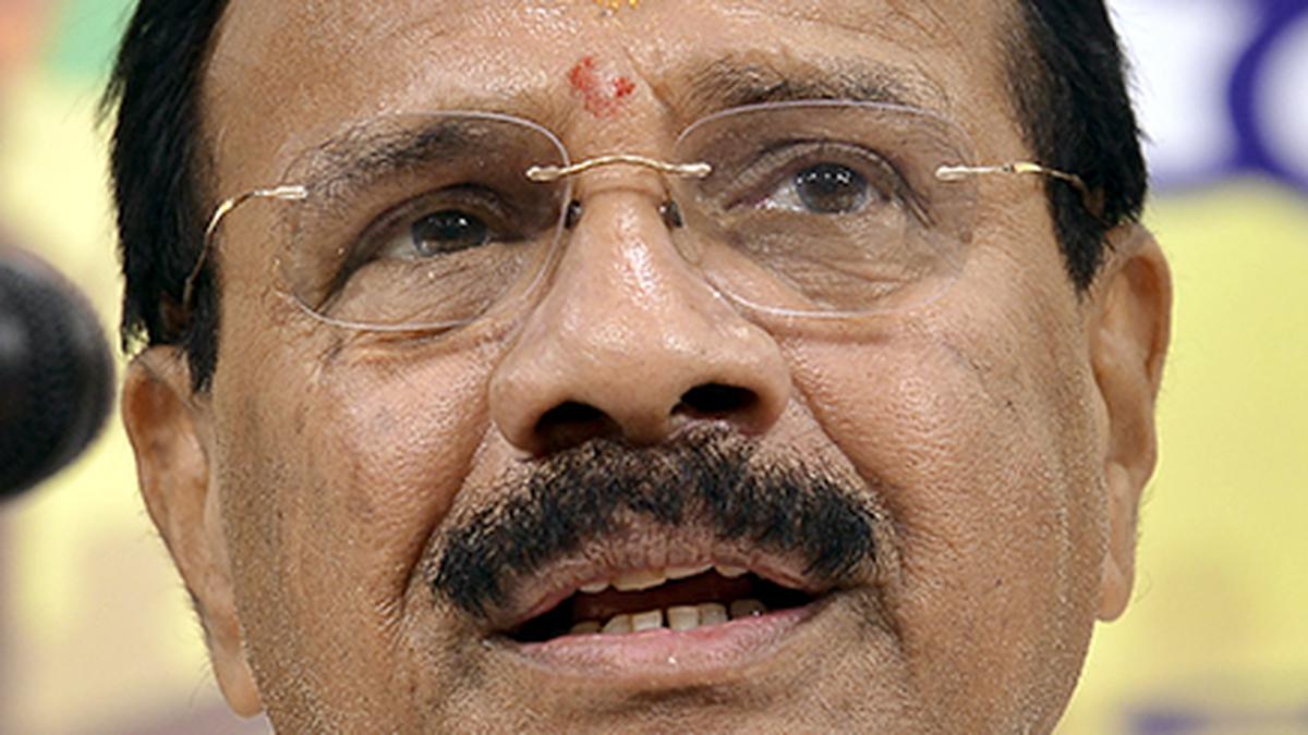 BJP concerned about undercurrent of dissidence as Sadananda Gowda too puts party in a spot of bother