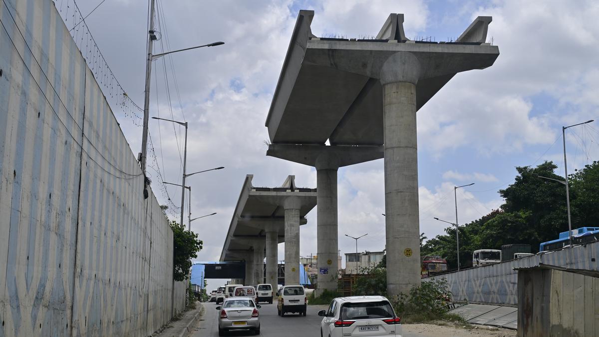 Accident on ORR disrupts traffic during peak hours at Hebbal junction