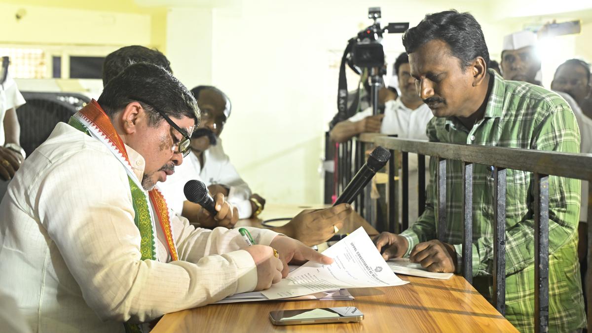 Telangana Congress’s weekly grievance redressal forum ‘Face-to-Face with Minister’ resumes in Hyderabad after five months
