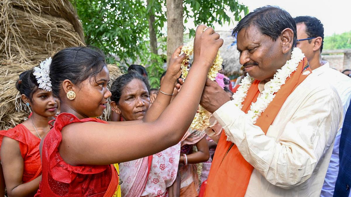 NDA suffers setback in Jharkhand; Union Minister Arjun Munda, former CM’s wife Geeta Koda face defeat