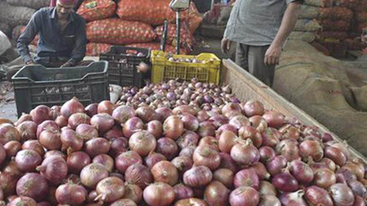 Retail inflation for farm workers rises to 7.37% in November, 7.13% for rural labourers