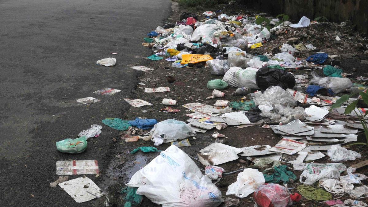 Waste removal resumes in Thrikkakara municipality in Kerala after over a month