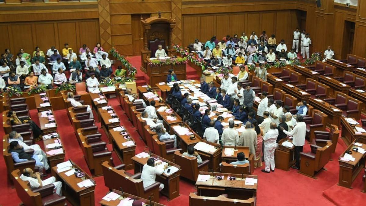 Karnataka Assembly adopts 5 bills amidst din due to dharna by combined Opposition