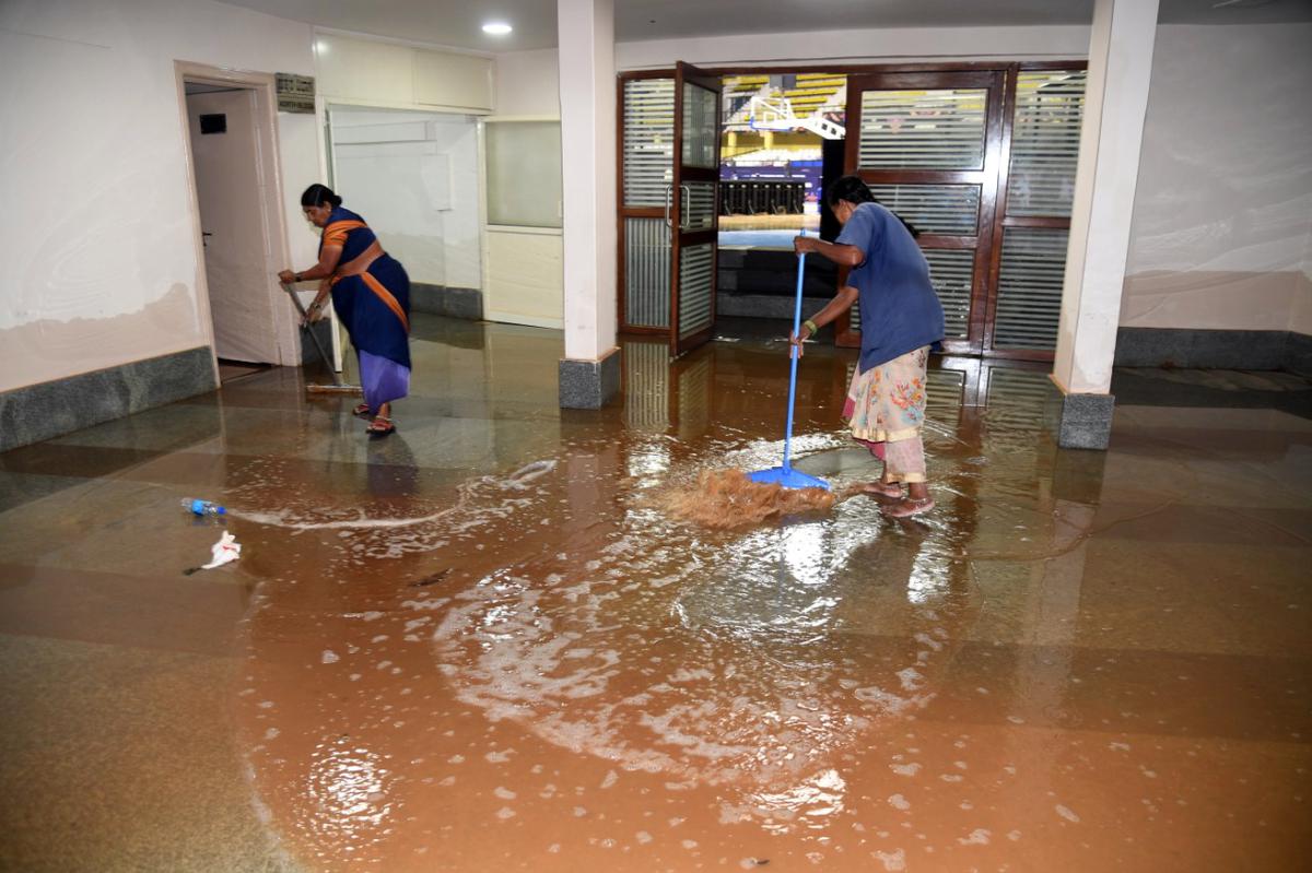 Rooms flooded by rainwater at Kanteerava Indoor Stadium  in Bengaluru on Monday, September 5, 2022.  
