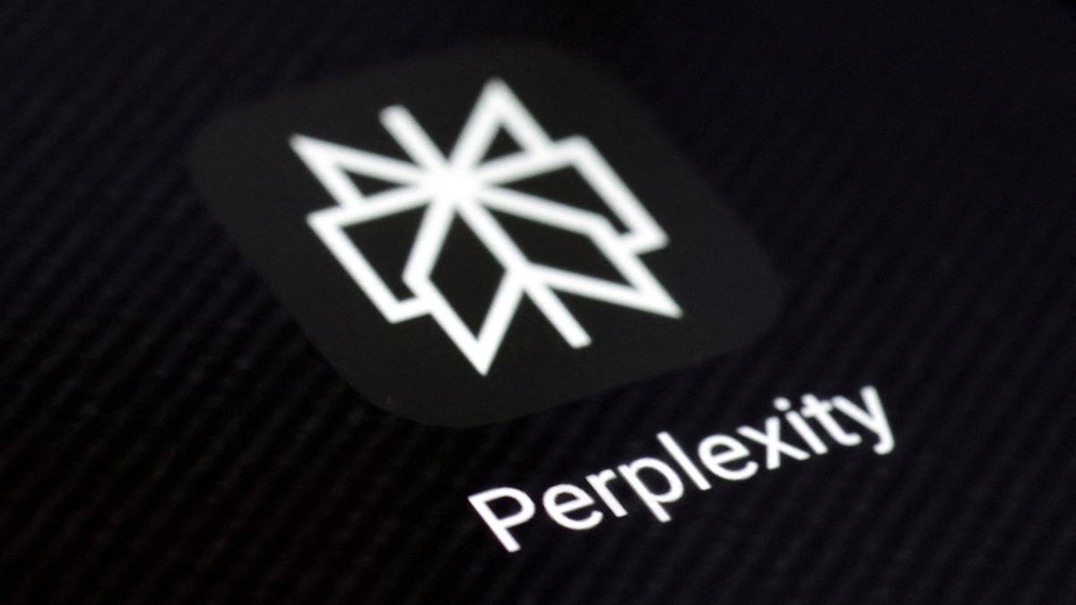Perplexity in talks with phone makers to pre-install Comet AI mobile browser on devices​