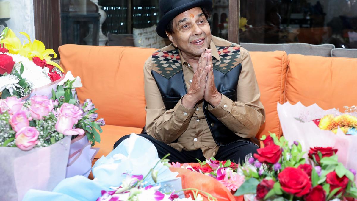 Actor Dharmendra summoned by Delhi court in cheating case