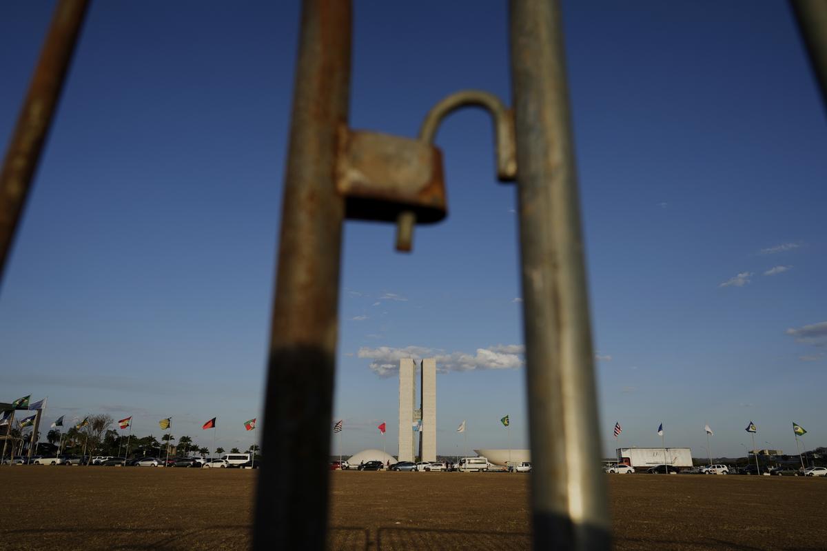 Barriers block off access to the National Congress, following a Supreme Court order to intensify the protection of public buildings during the trial of former President Jair Bolsonaro in a criminal case regarding an attempted coup d’état, in Brasilia, Brazil. Barriers block off access to the National Congress, following a Supreme Court order to intensify the protection of public buildings during the trial of former President Jair Bolsonaro in a criminal case regarding an attempted coup d’état, in Brasilia, Brazil.