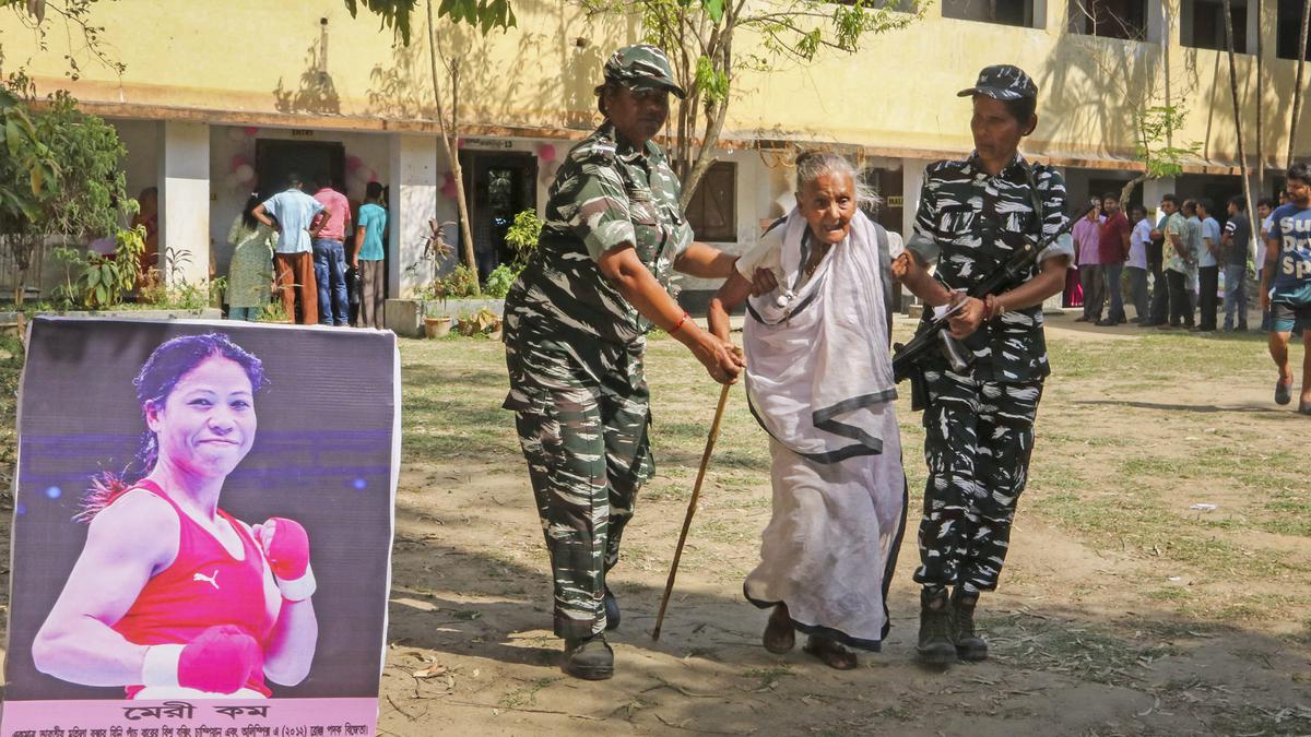 Three Bengal seats record 72% turnout in peaceful polling