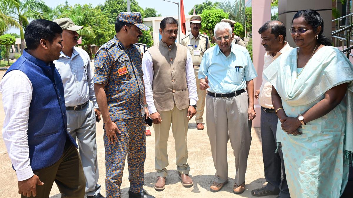 Use early weather warnings to minimise monsoon losses: IMD chief