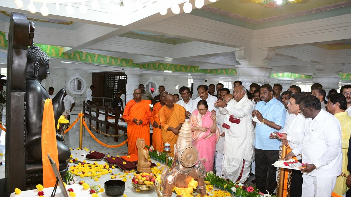 Kharge calls upon scholars to unearth hidden history of Buddhism to enlighten next generation