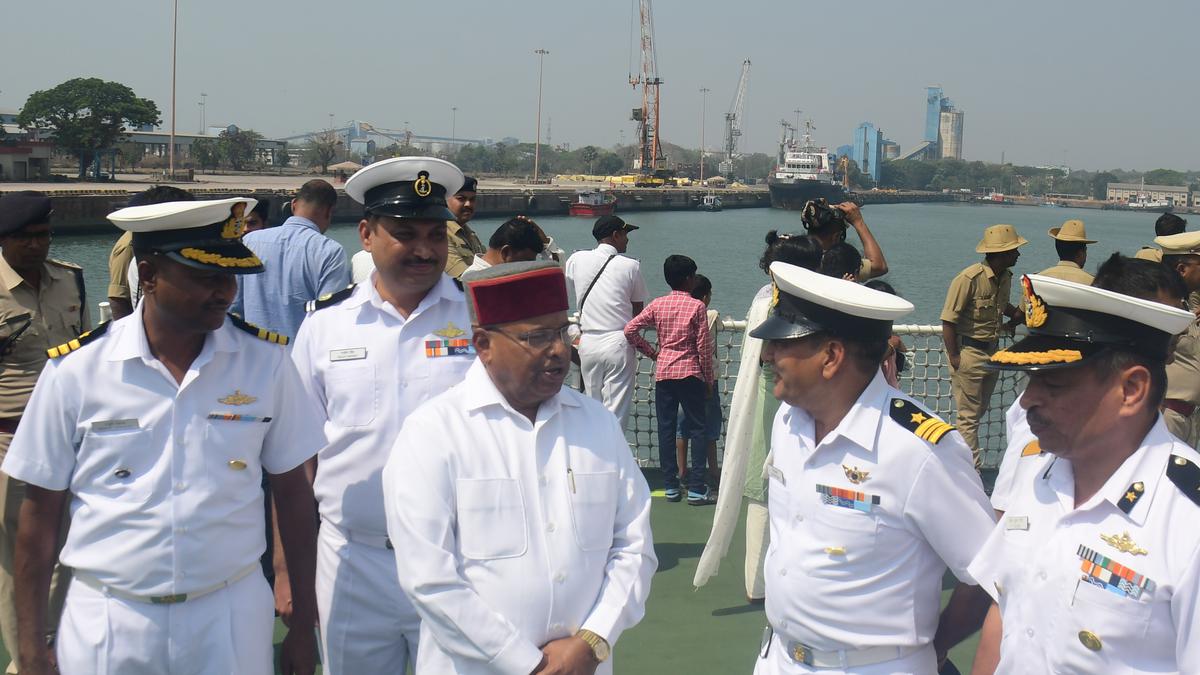 Coast Guard personnel demonstrate prowess before Karnataka Governor