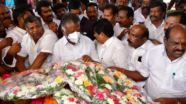 Panneerselvam, Sasikala pay tributes to former AIADMK MP Maya Thevar