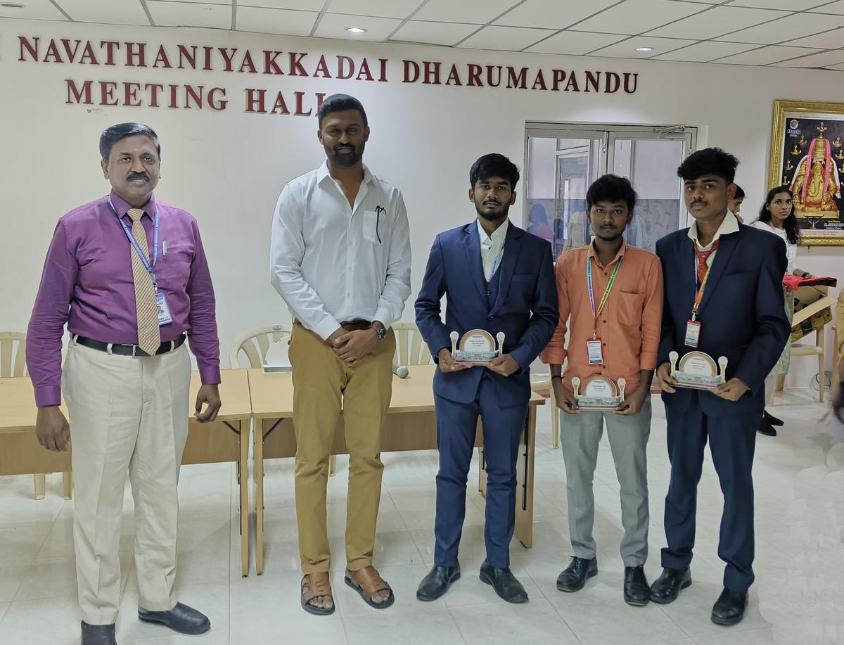 Winners of the âThinkathon 2k25â with the dignitaries at Kamaraj College of Engineering and Technology, Virudhunagar. Winners of the âThinkathon 2k25â with the dignitaries at Kamaraj College of Engineering and Technology, Virudhunagar.