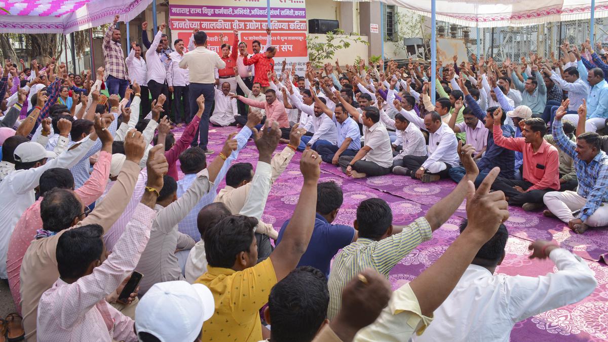 Maharashtra heaves sigh of relief after employees State-owned power companies call-off strike