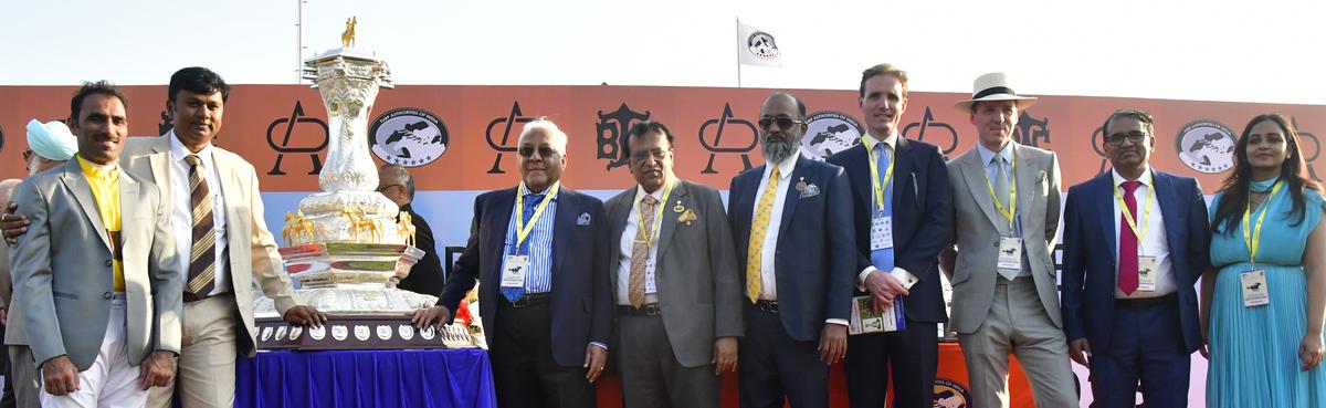 A.C. Muthiah, managing trustee of Dr. M.A.M. Ramaswamy Chettiar of Chettinad Charitable Trust, third from left, with Juliette’s jockey C.S. Jodha, left, and trainer Karthik Ganapathy at the presentation ceremony for the The Royal Arion Club India Turf Invitation Cup. Also seen are the Turf Authorities of India and BTC chairman Shivkumar Kheny, Madras Race Club chairman M.A.M.R. Muthiah, James O’Donnell, Hugh O’Donnell, Suresh Paladugu and Dr. Swetha Reddy from The Royal Arion Club.