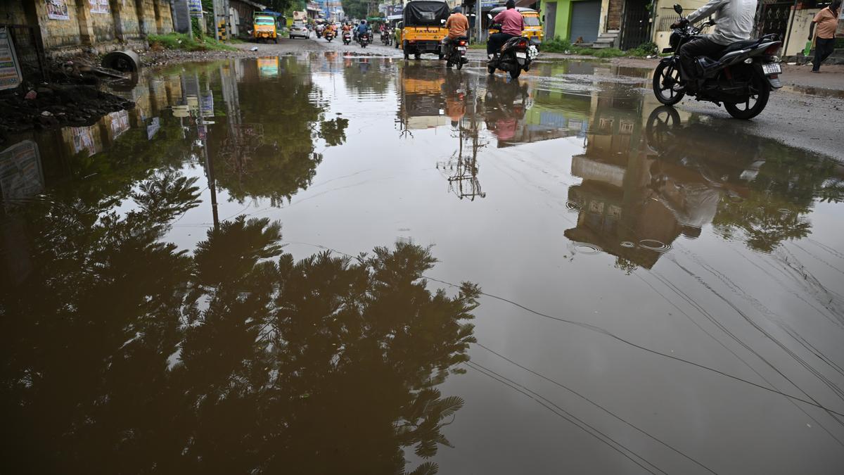 Two die of electrocution as heavy rain lashes Salem district