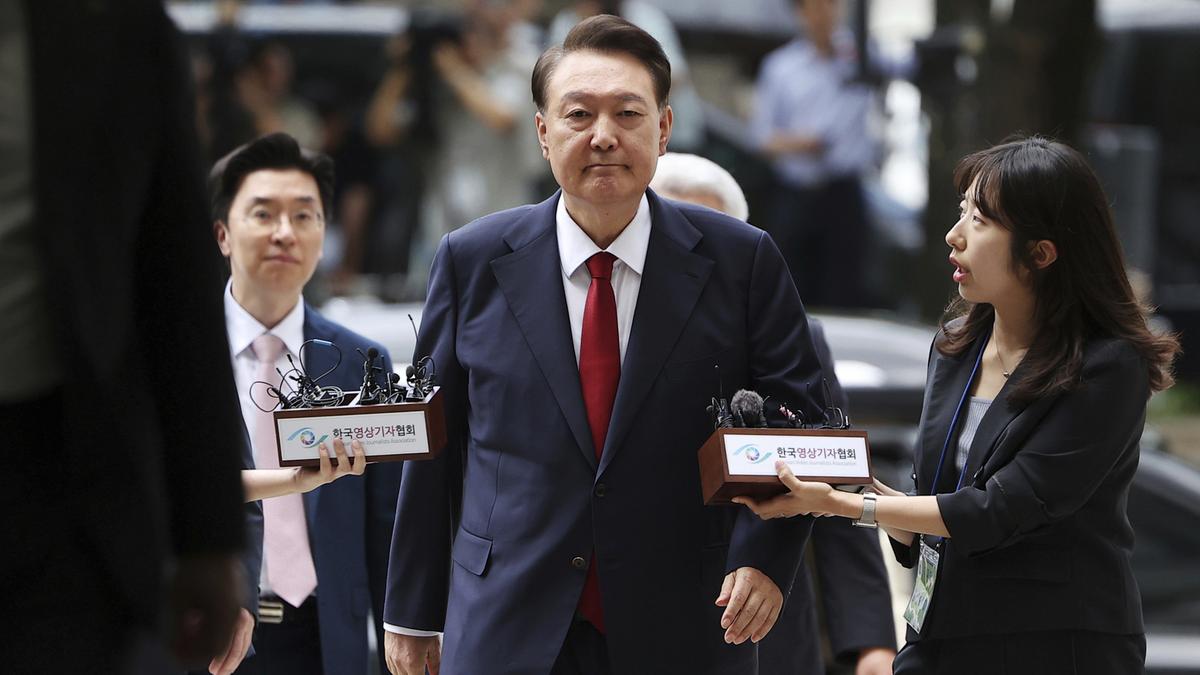 South Korea’s jailed ex-leader Yoon resists questioning by taking off prison uniform