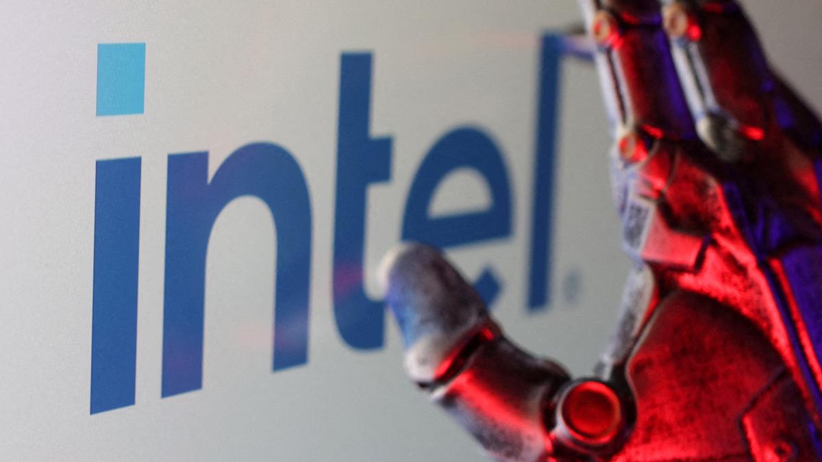 Three Intel board members to retire in latest shakeup amid turnaround