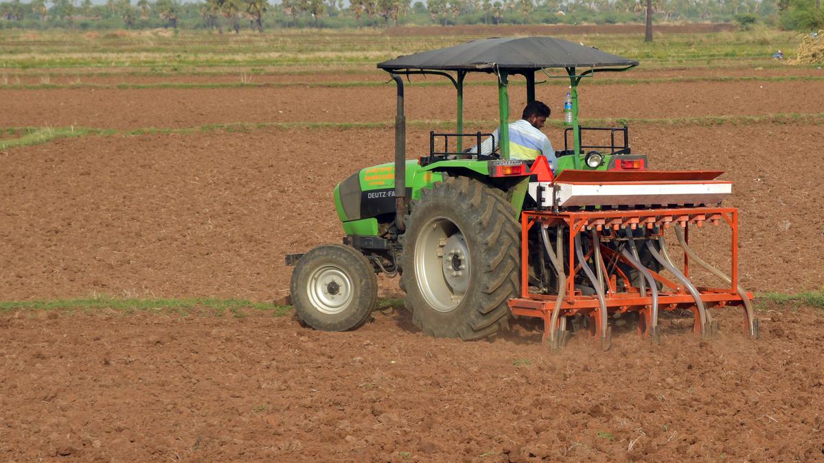 Farmers in Tiruvarur demand withdrawal of T.N. Land Consolidation Act